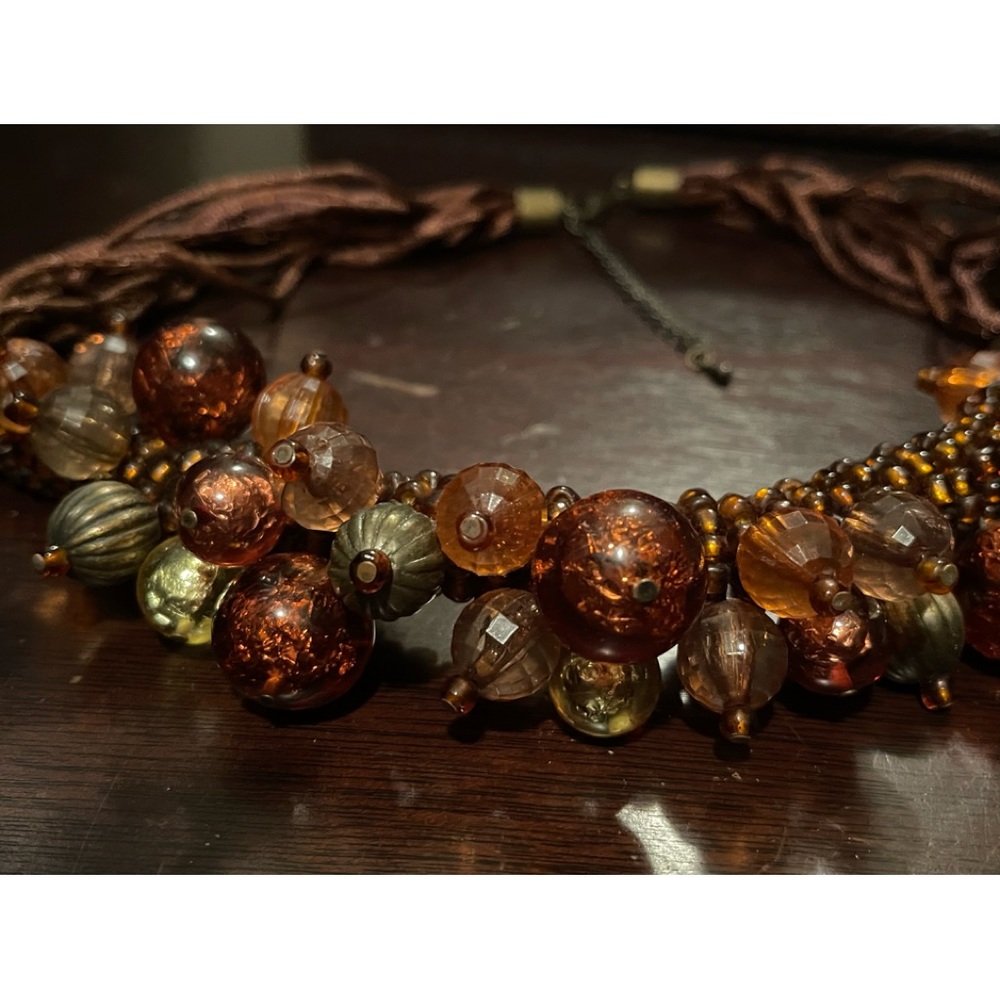 Necklace beads in EXCELLENT condition